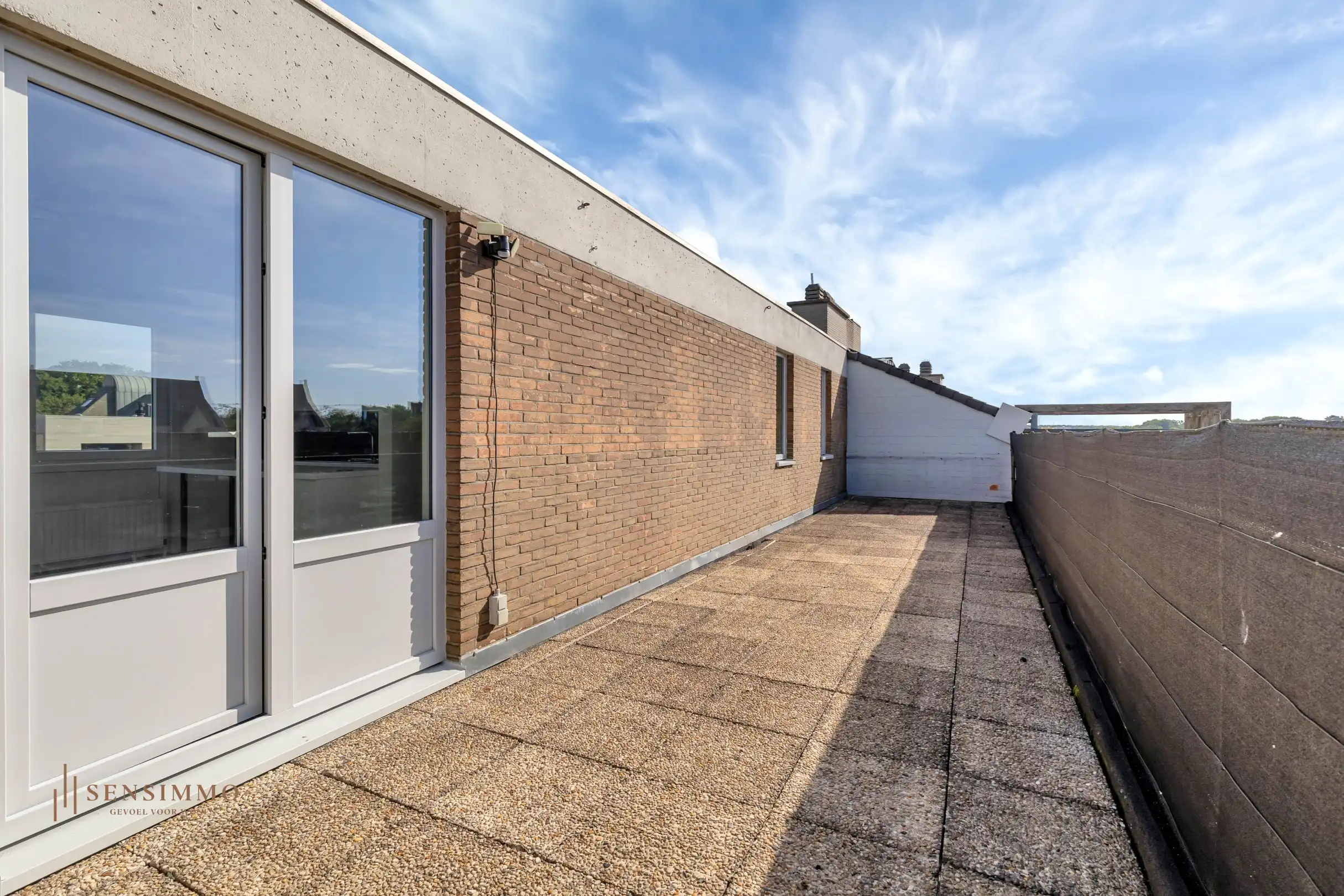 CHARMANTE PENTHOUSE MET RUIM TERRAS IN HARTJE GENK foto 14