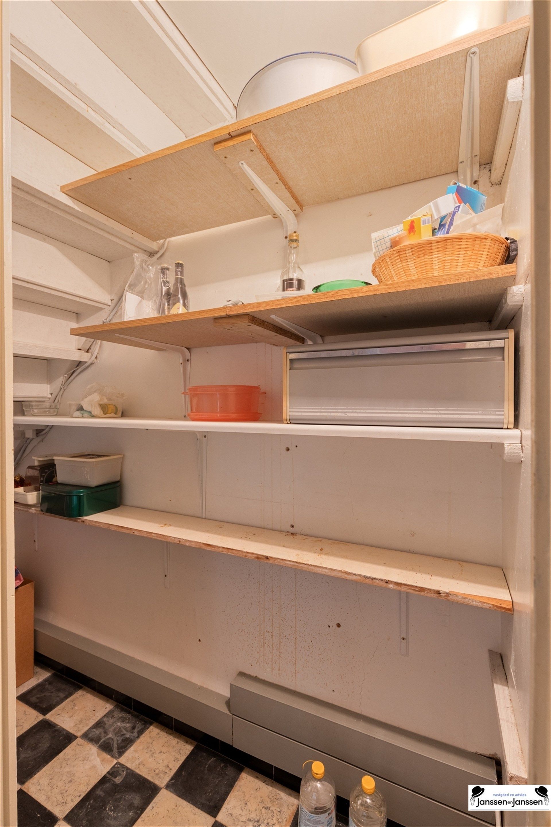 Op te frissen woning met 3 slaapkamers foto 13