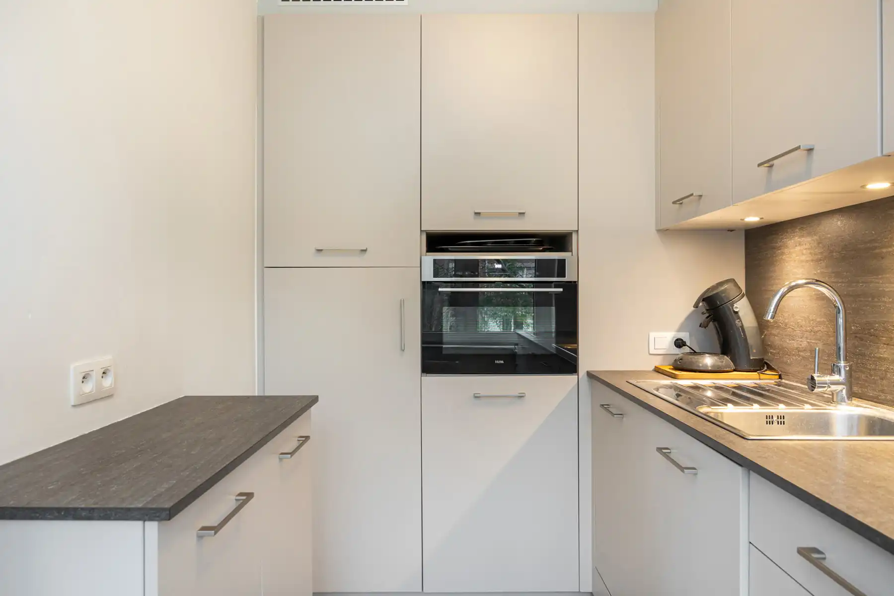 Degelijke HOB in rustige woonwijk op as Antwerpen - Brussel foto 6