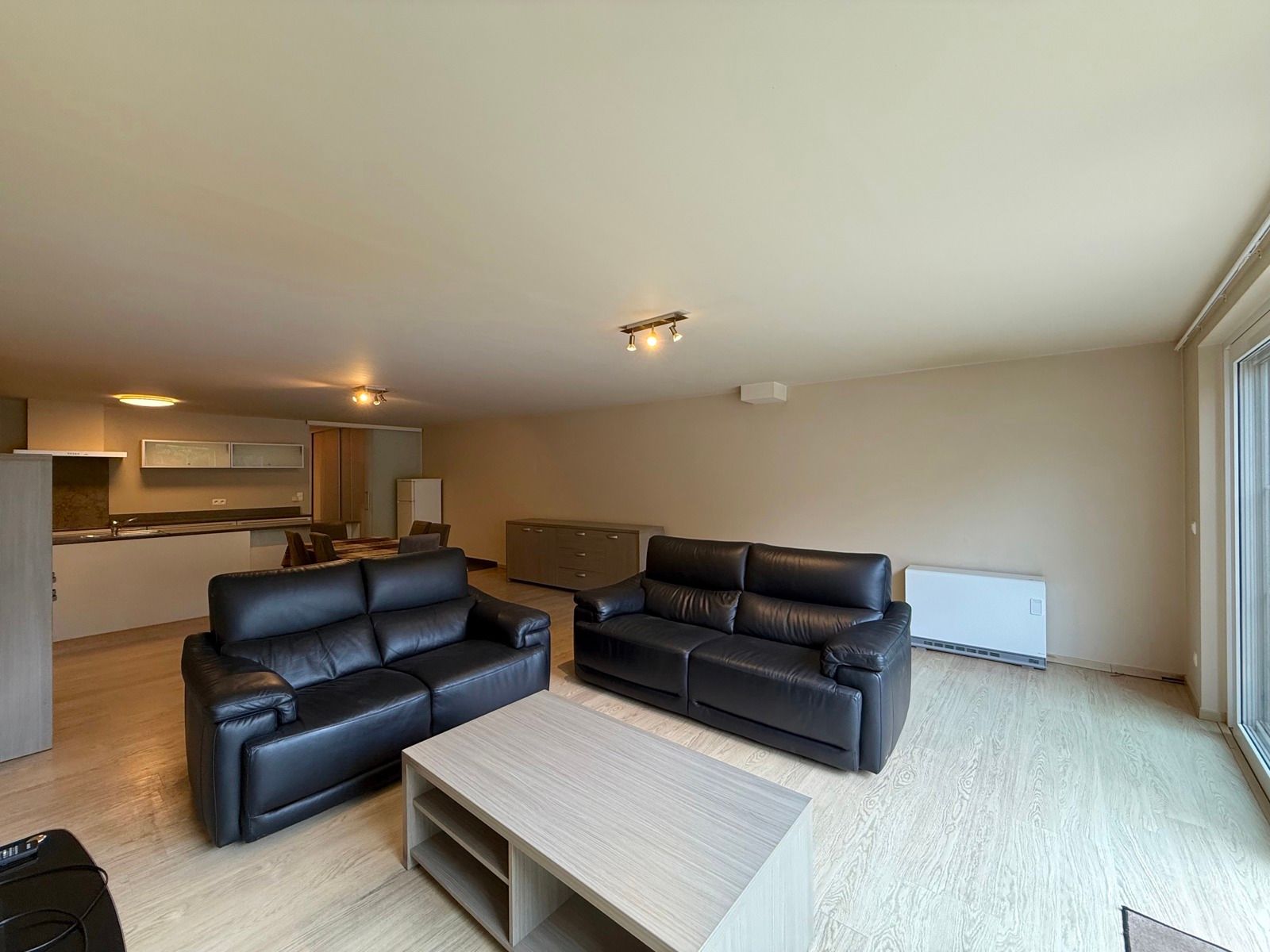 Gezellig appartement met twee slaapkamers en tuintje foto 11