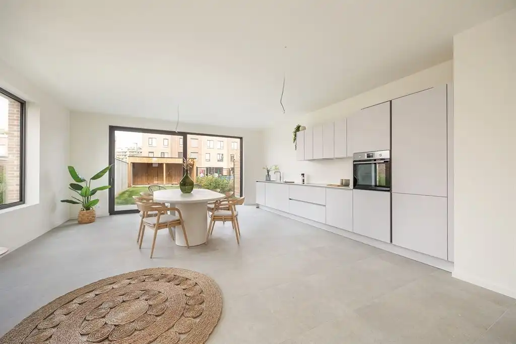 Nieuwbouwwoning onder registratie op toplocatie foto 3