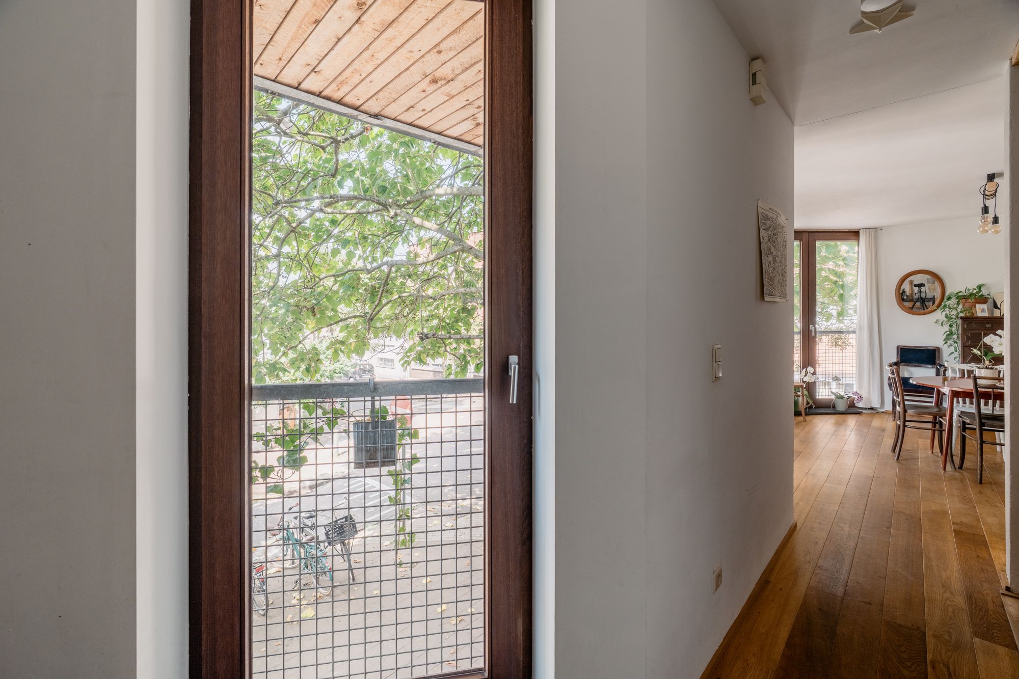 Doordachte hoekwoning waarbij de architect zijn huiswerk goed gemaakt heeft: project van Huiswerk Architecten foto 10