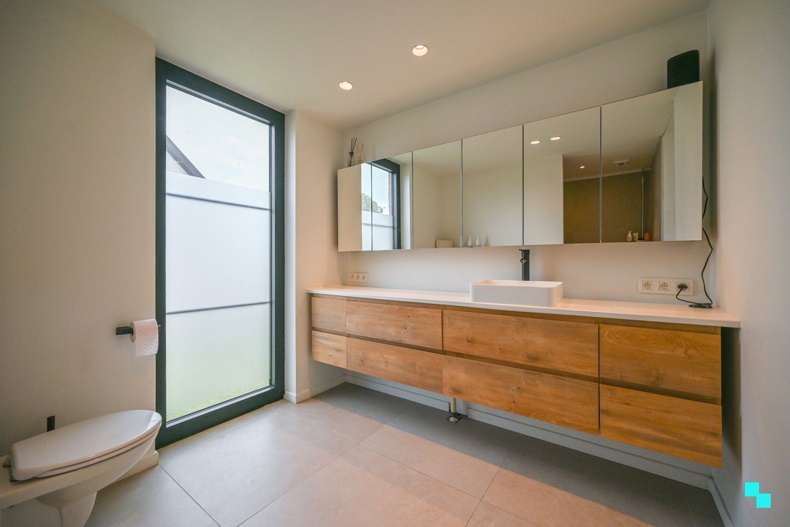 Energiezuinige bungalowwoning met landelijk verzicht in Kuurne! foto 22