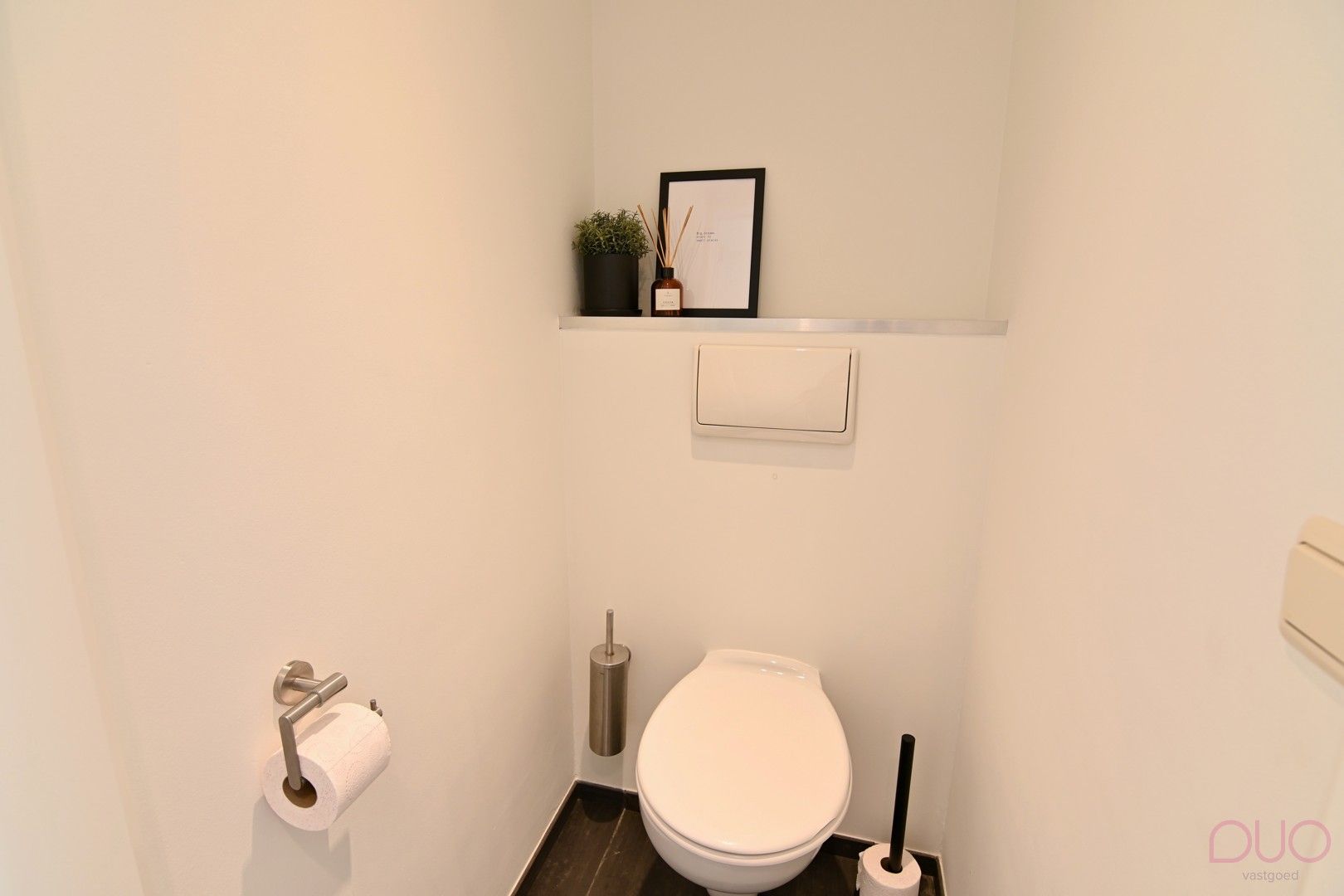 Ontdek ongeëvenaarde luxe en ruimte in deze prachtige villa in het rustige Herk-de-Stad. foto 26