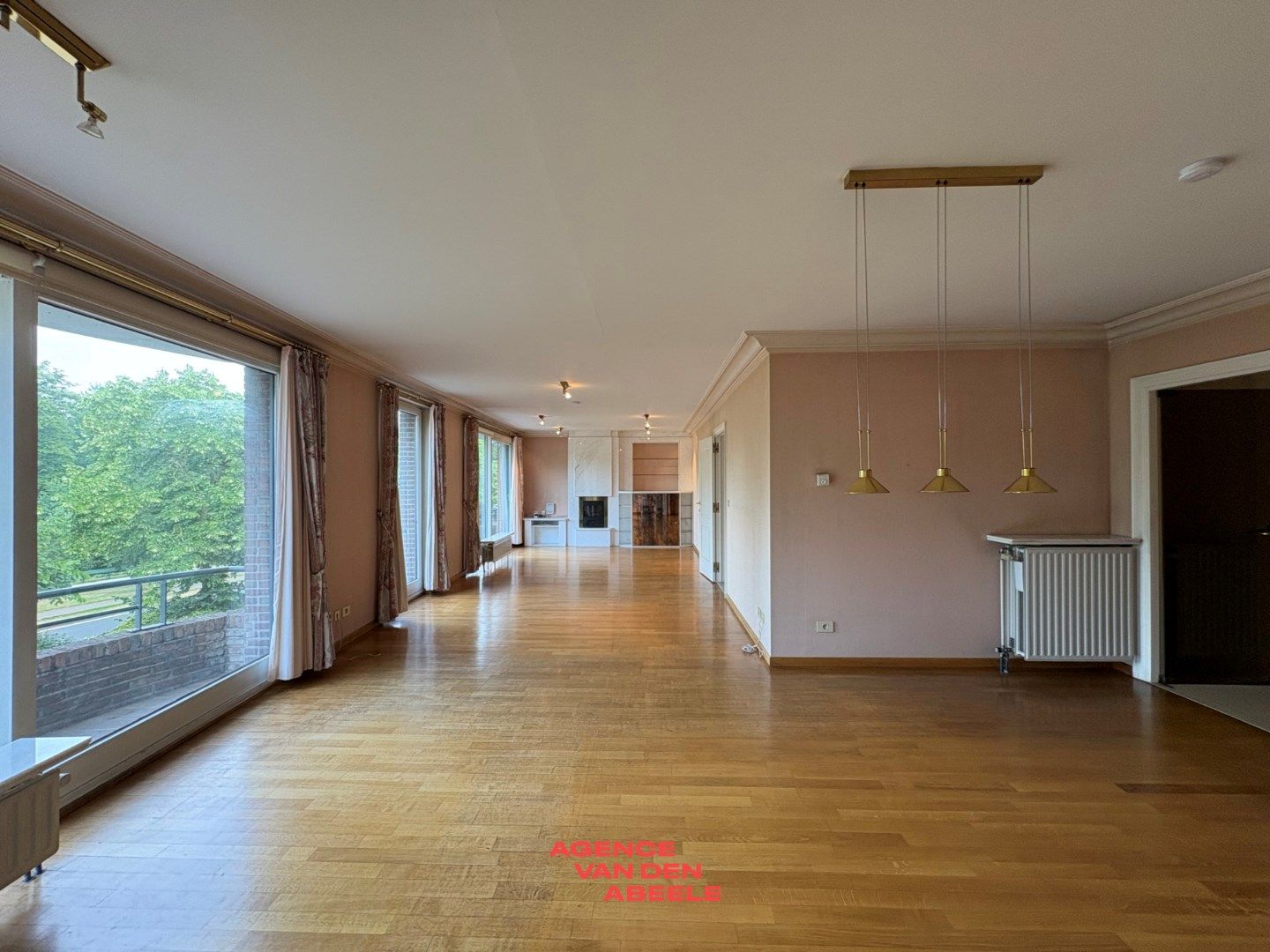 Luxueus appartement op prachtige ligging foto {{pictureIndex}}