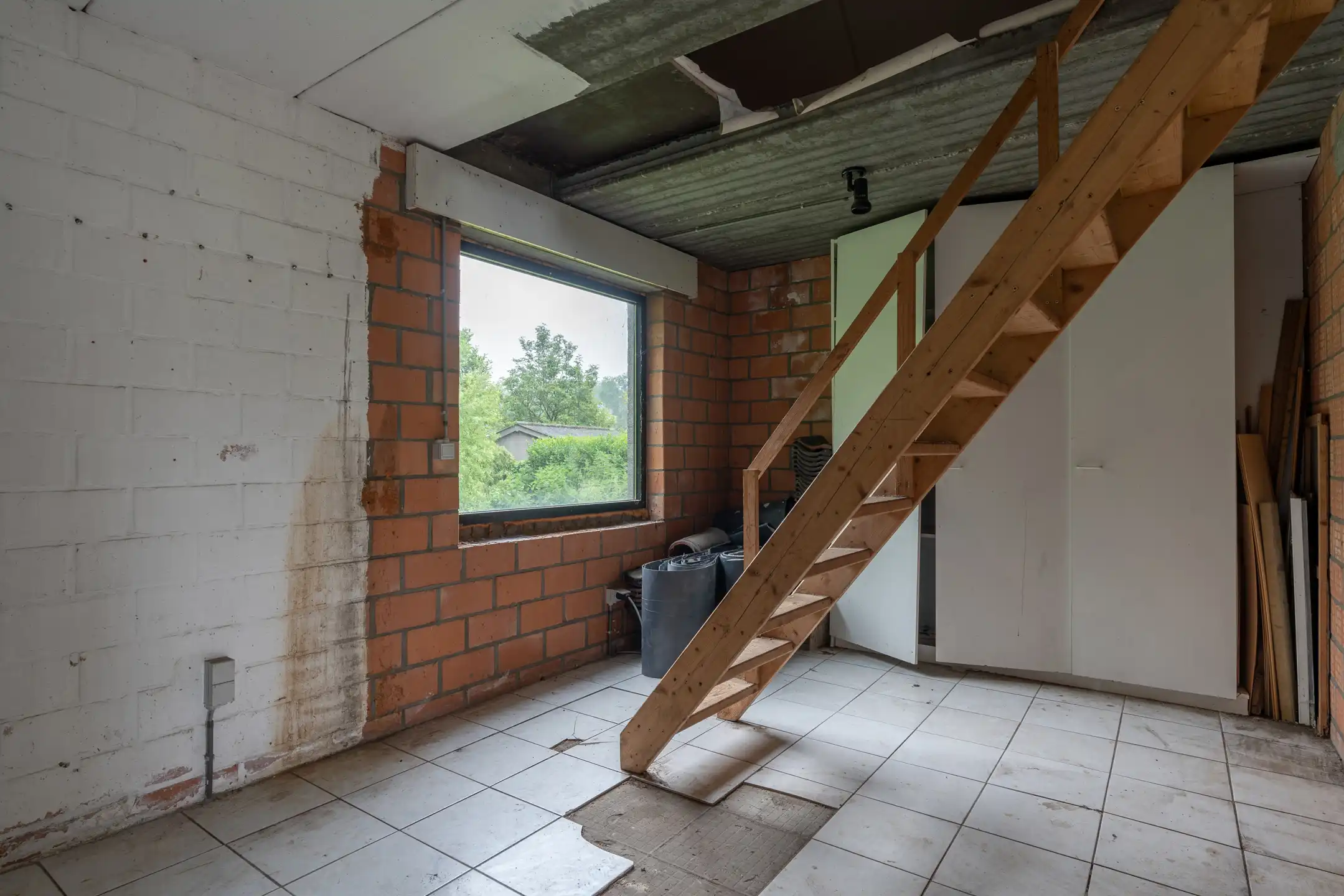 Instapklare woning met 4 slpk en ruim bijgebouw te Mol foto 30