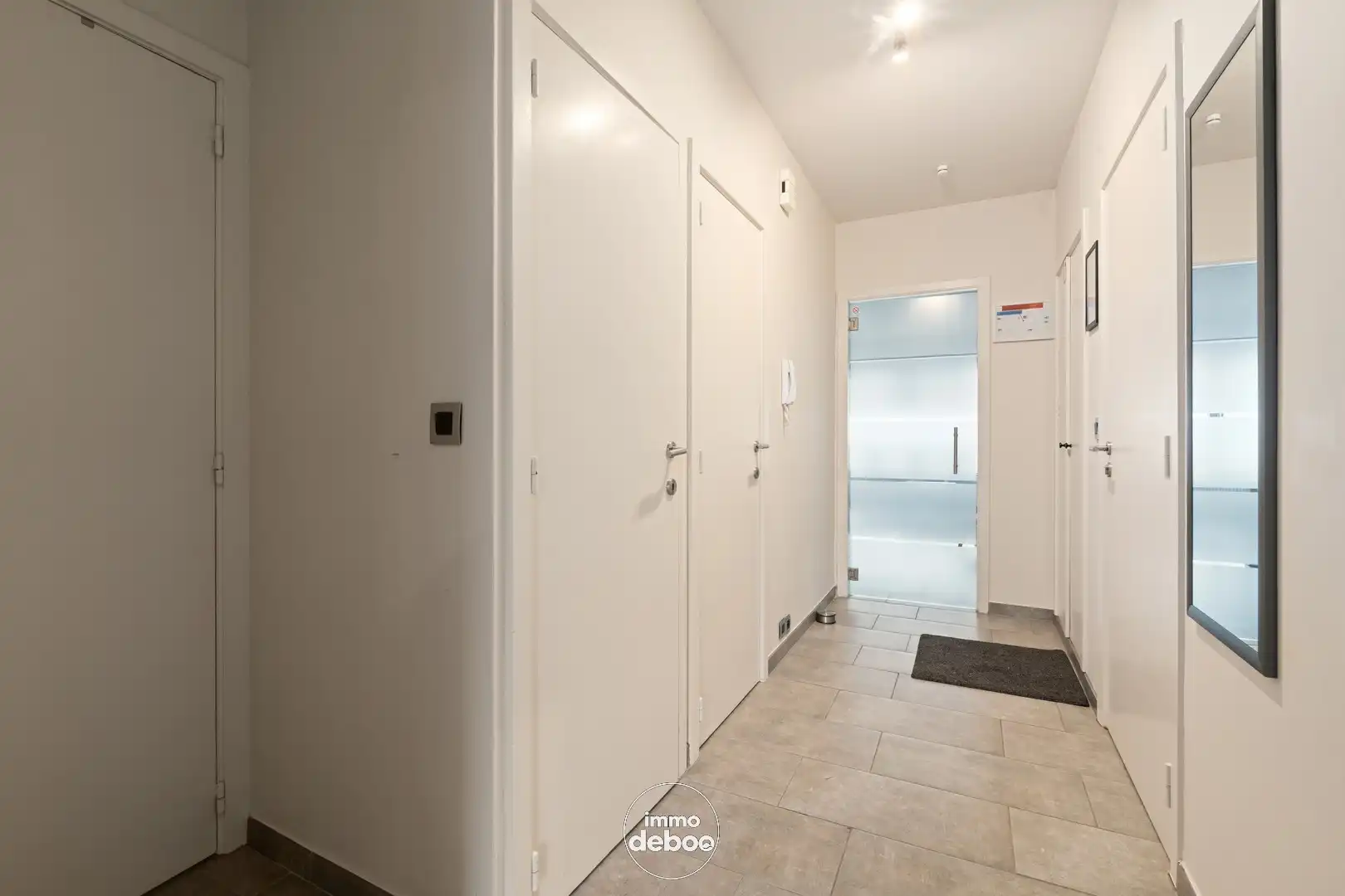 Gerenoveerd appartement in perfect onderhouden gebouw foto 9