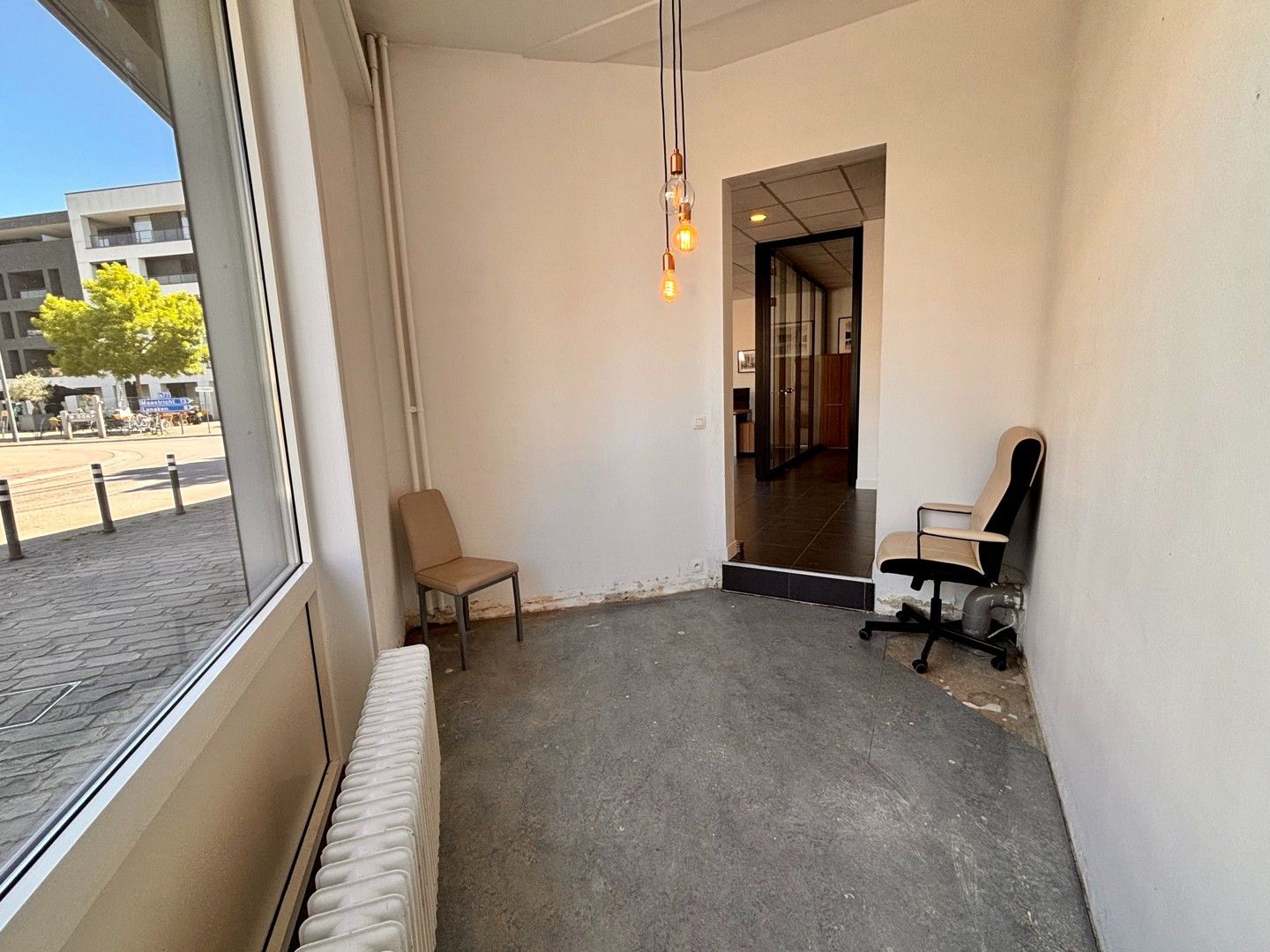 Kantoorruimte te huur in het hart van Zutendaal foto 11