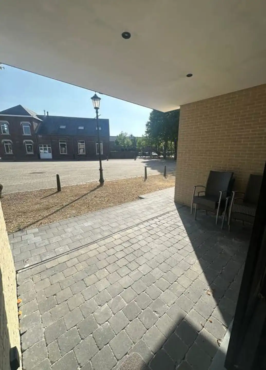Gelijkvloersappartement met ondergrondse parking en tuintje foto 10