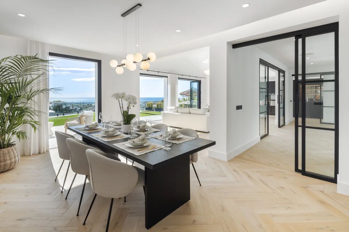 Waar design en uitzicht samensmelten – ultieme villa in het hart van de Costa del Sol foto 6