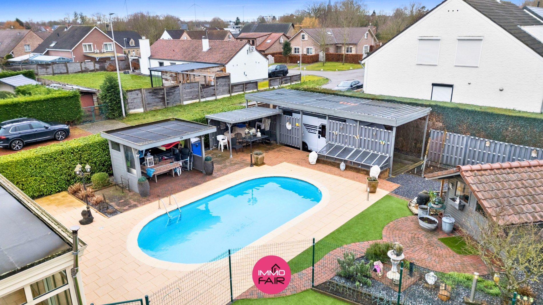 Royale gezinswoning op perceel van 829 m² op 5 minuten van Maastricht! foto 16