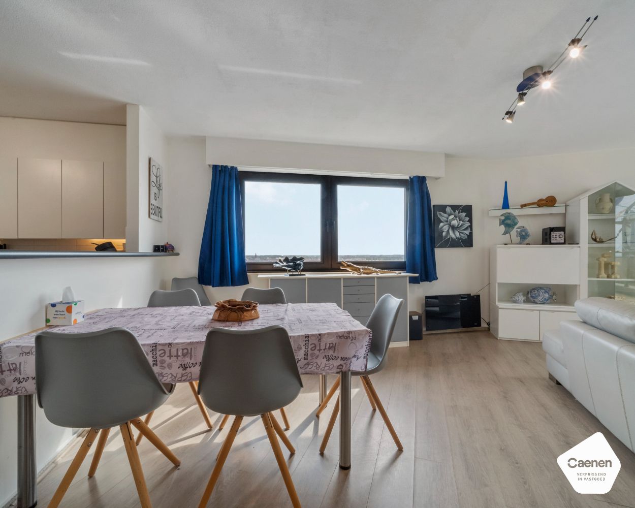 Instapklaar één slaapkamer appartement met prachtig zongericht terras en zijdelings zeezicht foto 5