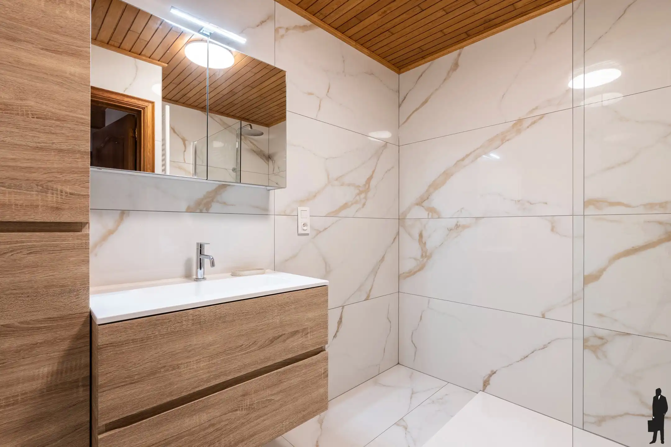 Stijlvol, instapklaar appartement van 115m² met 2 slpks foto 14