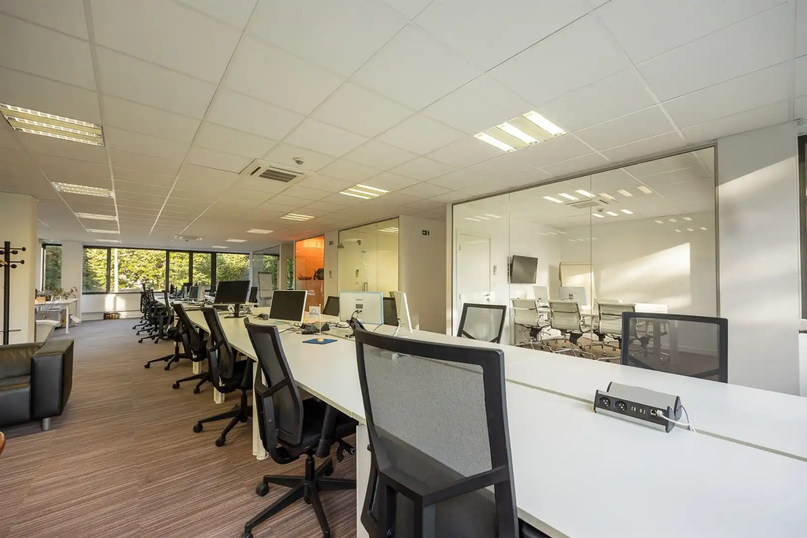 Instapklare kantoorruimte van 235 m² nabij E19 en A12  foto 13