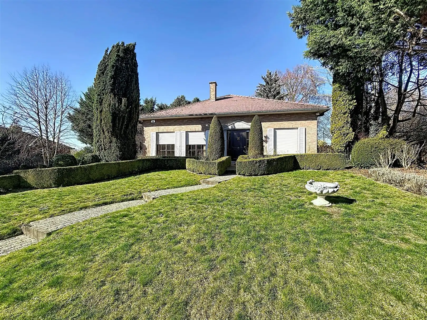 Op te frissen villa, 3/4 slpks + zolder, tuin en garages foto 31