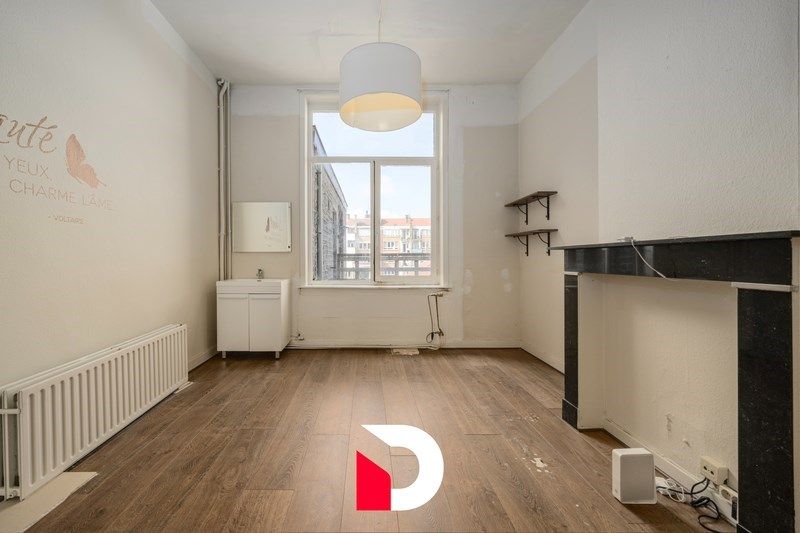 Eclectische burgerwoning op de rand van de historische stadskern foto 8