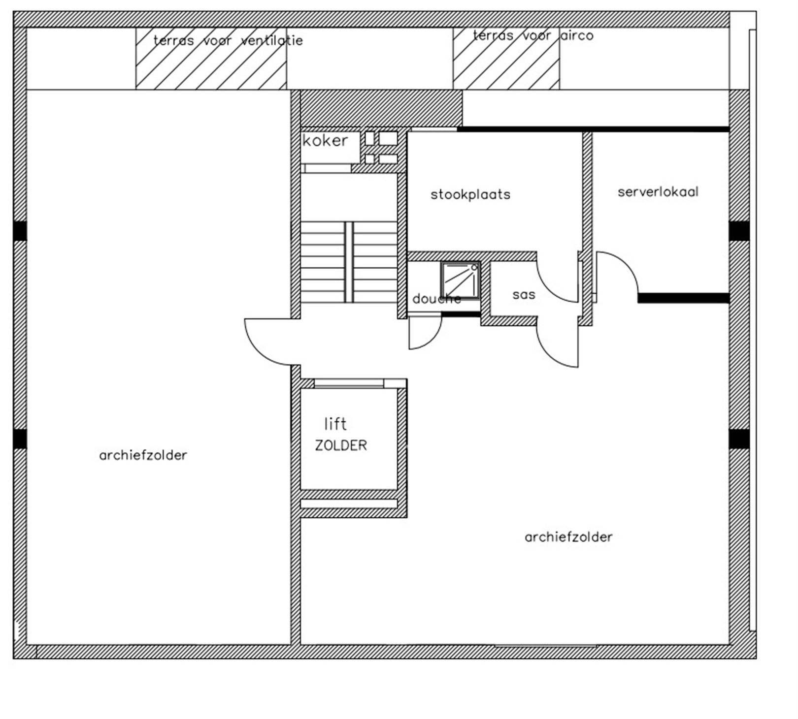Kantoor op toplocatie met parkeerplaatsen centrum Kortrijk foto 12
