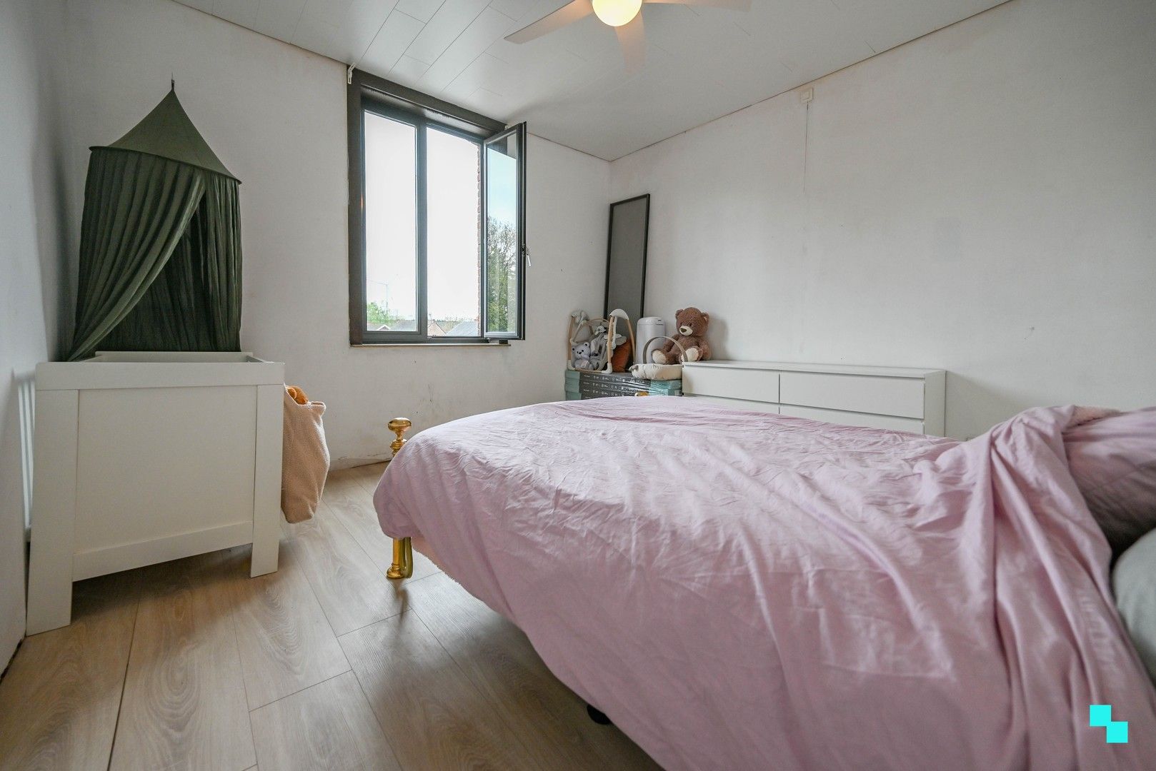 Ruime ééngezinswoning met drie slaapkamers nabij centrum Rumbeke foto 23