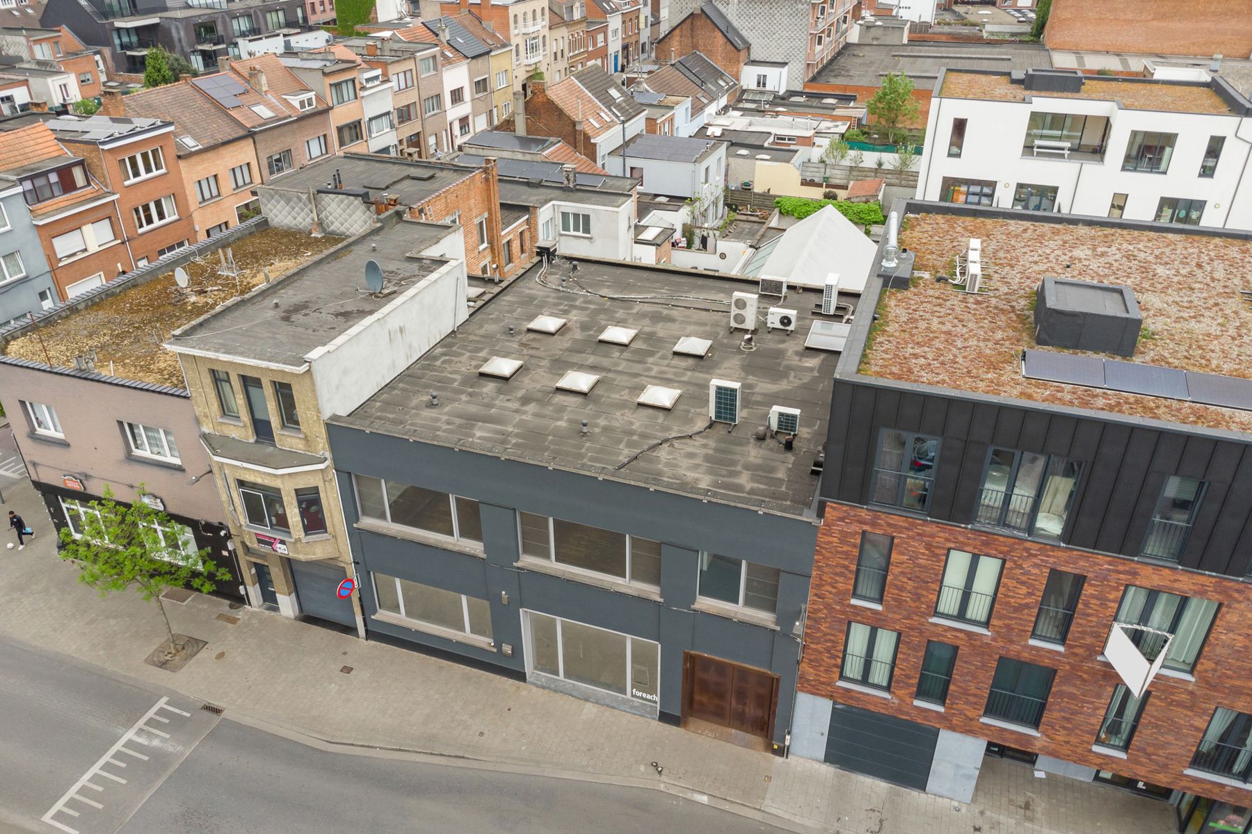 Instapklaar kantoorgebouw te koop in Merksem foto 55