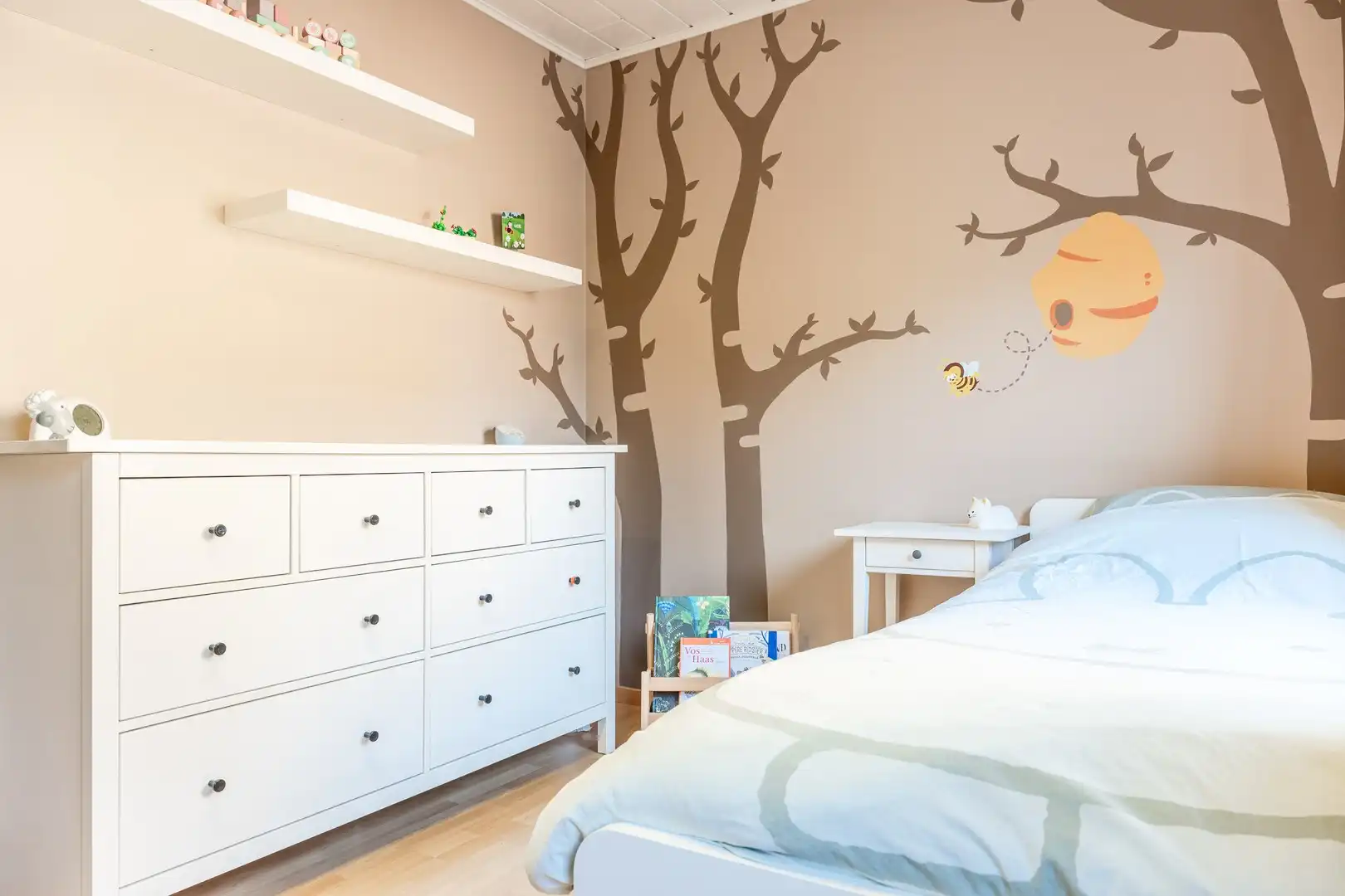 Instapklare woning met vier slaapkamers en tuin in het hart van de stad foto 12