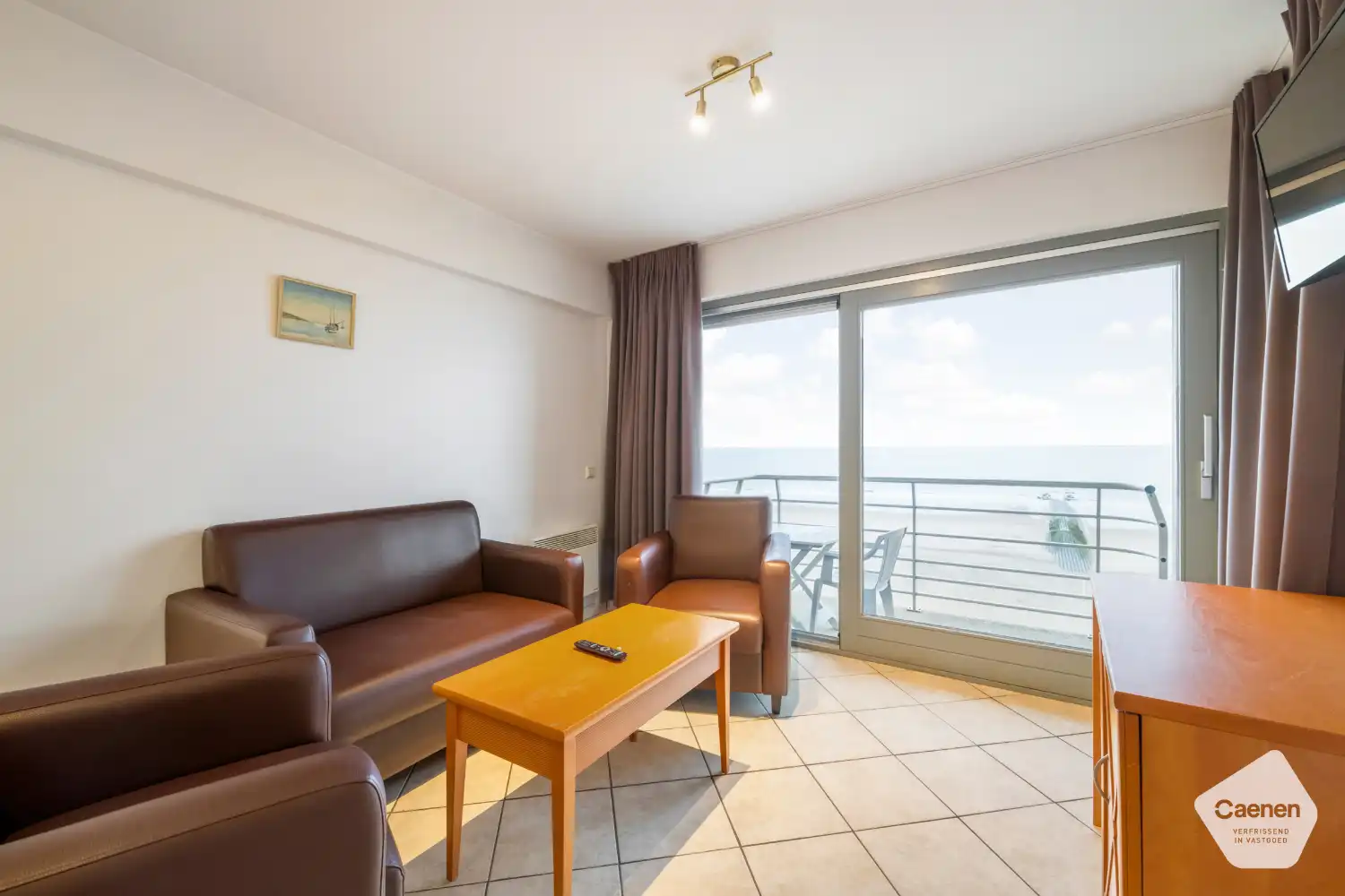 Centraal gelegen één slaapkamer appartement met zicht op zee. foto 4