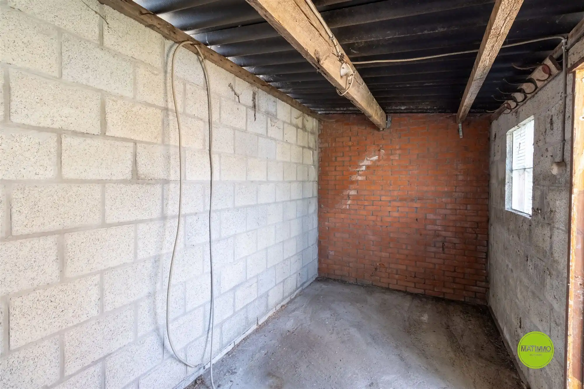 Compacte halfopen renovatiewoning met 2 slaapkamers en tuin foto 16