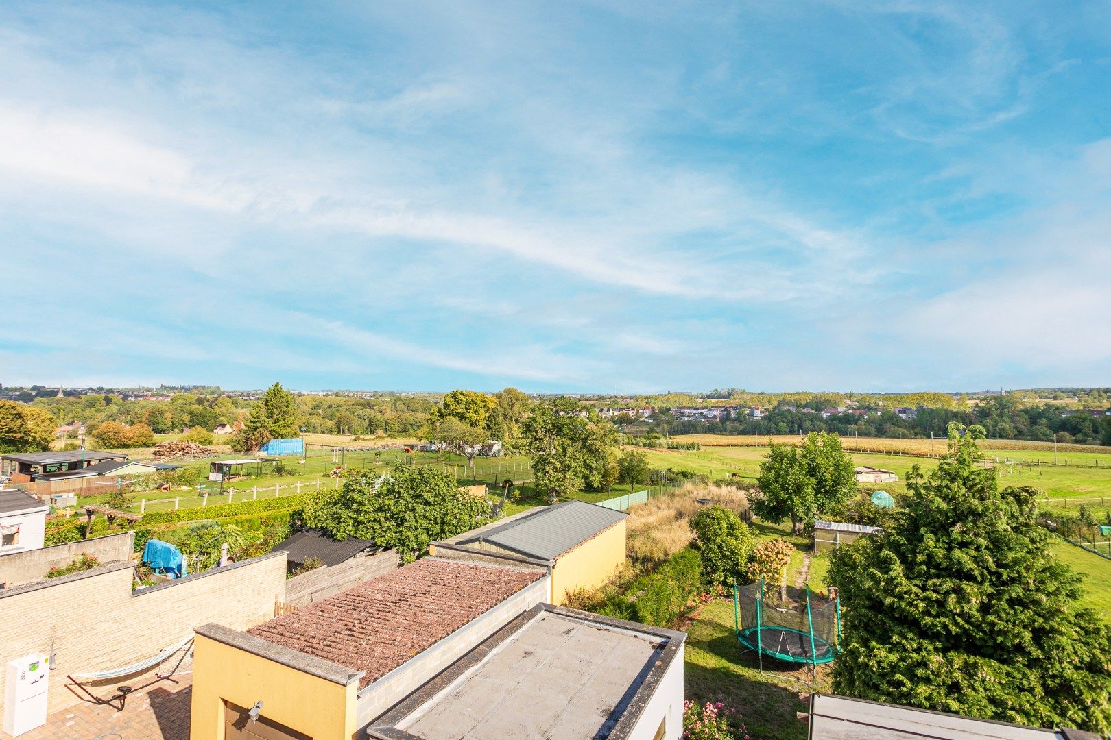 Instapklare woning met 5 slaapkamers en tuin te Lembeek foto 30