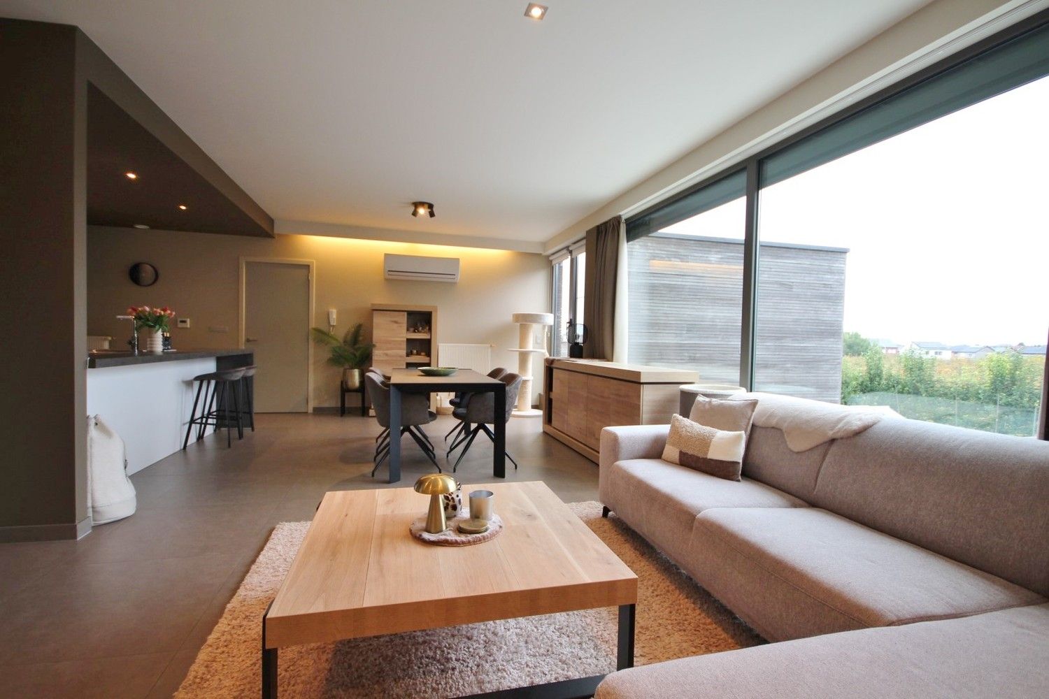 Energiezuinig en modern appartement met ruime terrassen foto 2