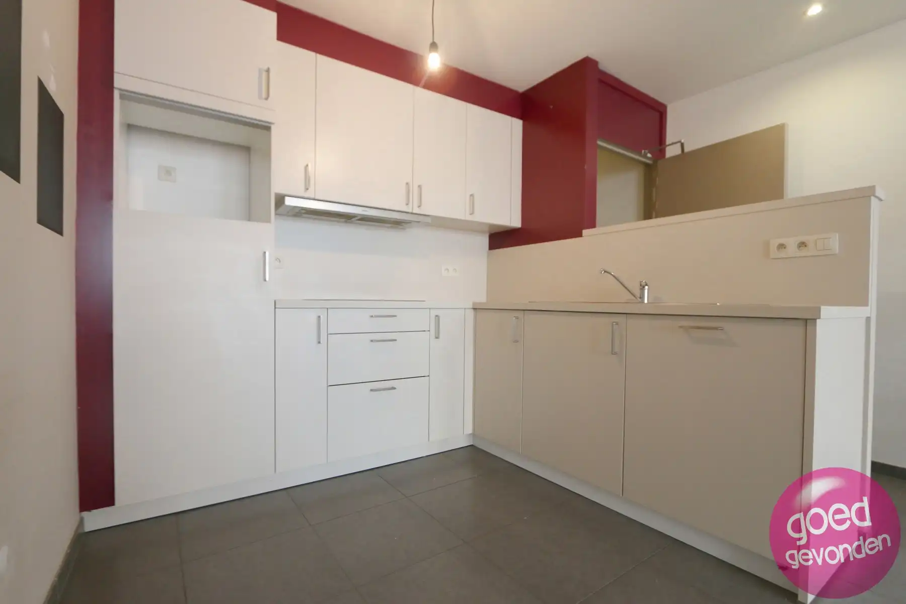 HANDELSHUIS - VEEL PASSAGE - INSTAPKLAAR - 2 à 3 SLK - KOER foto 16