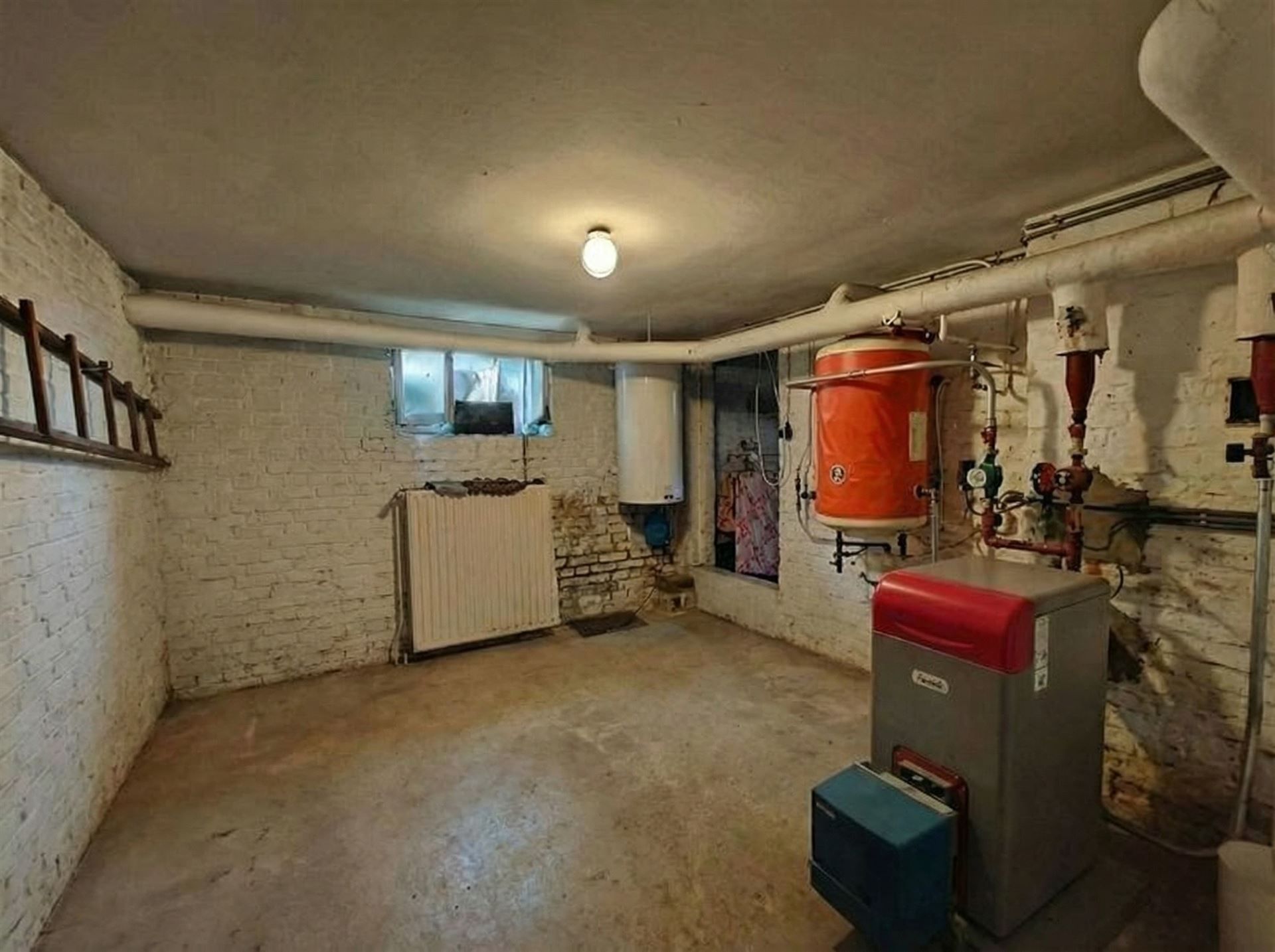 Te renoveren vrijstaande woning met 2 slaapkamers  foto 14