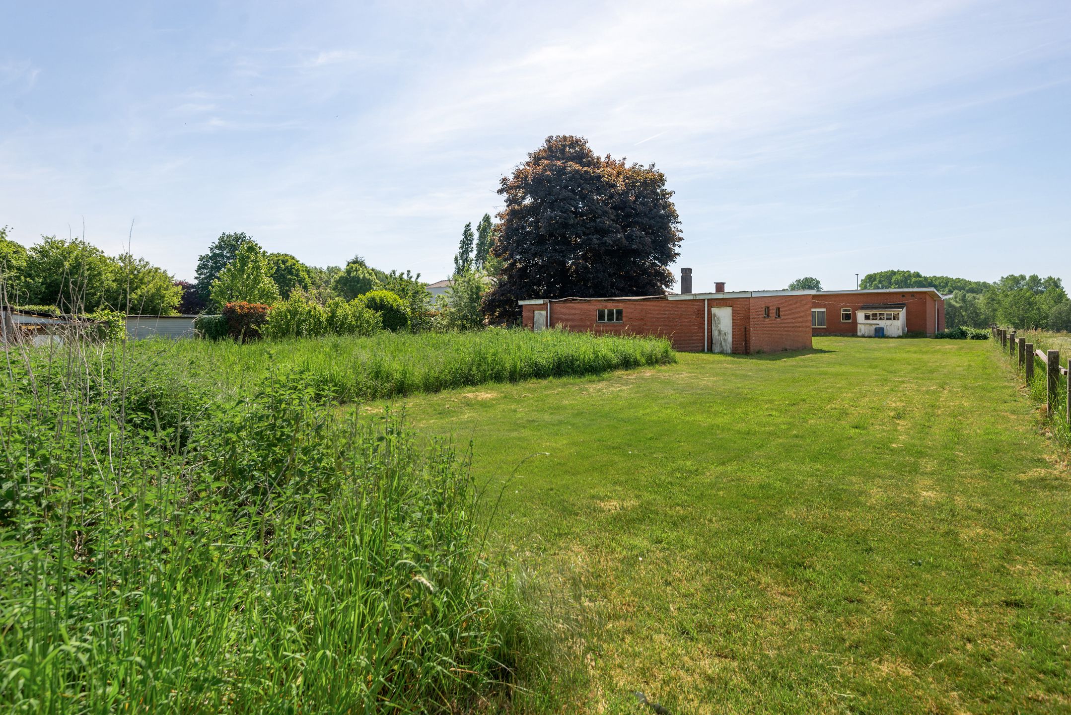 Te renoveren woning met schuur foto 7
