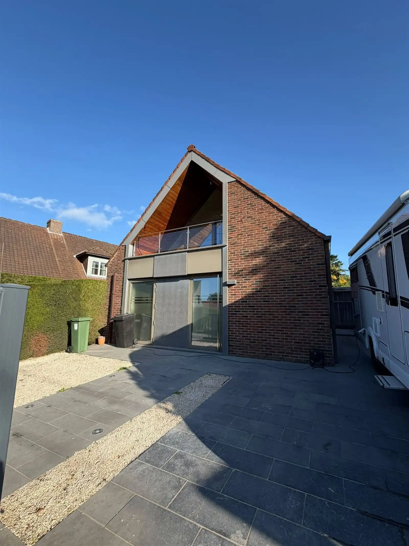 Open bebouwing met twee slaapkamers en 2 ruime terrassen foto 24