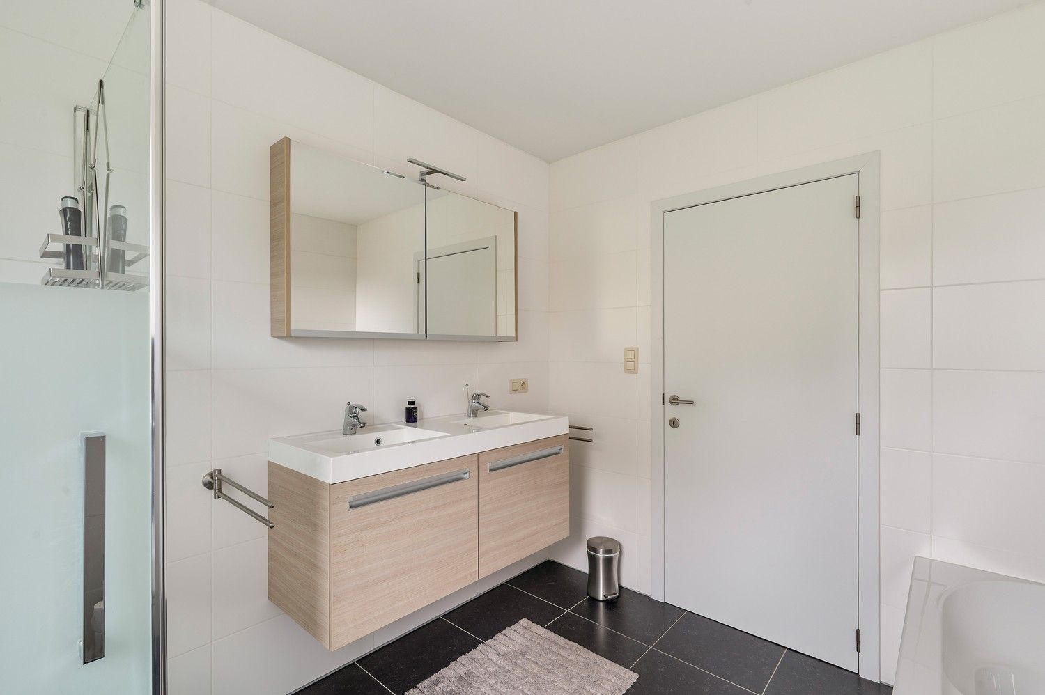 Ruime recente halfopen bebouwing met EPC-A foto 16