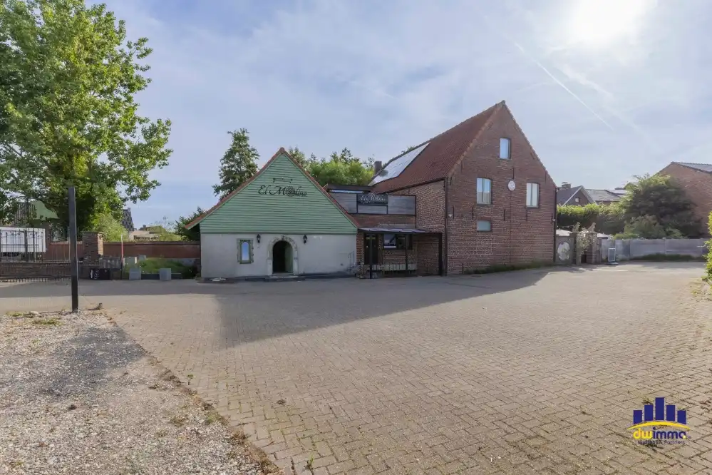 Te Koop: EL MOLINO Grand Café & Feestzaal met Privéwoonst – Zottegem foto {{pictureIndex}}