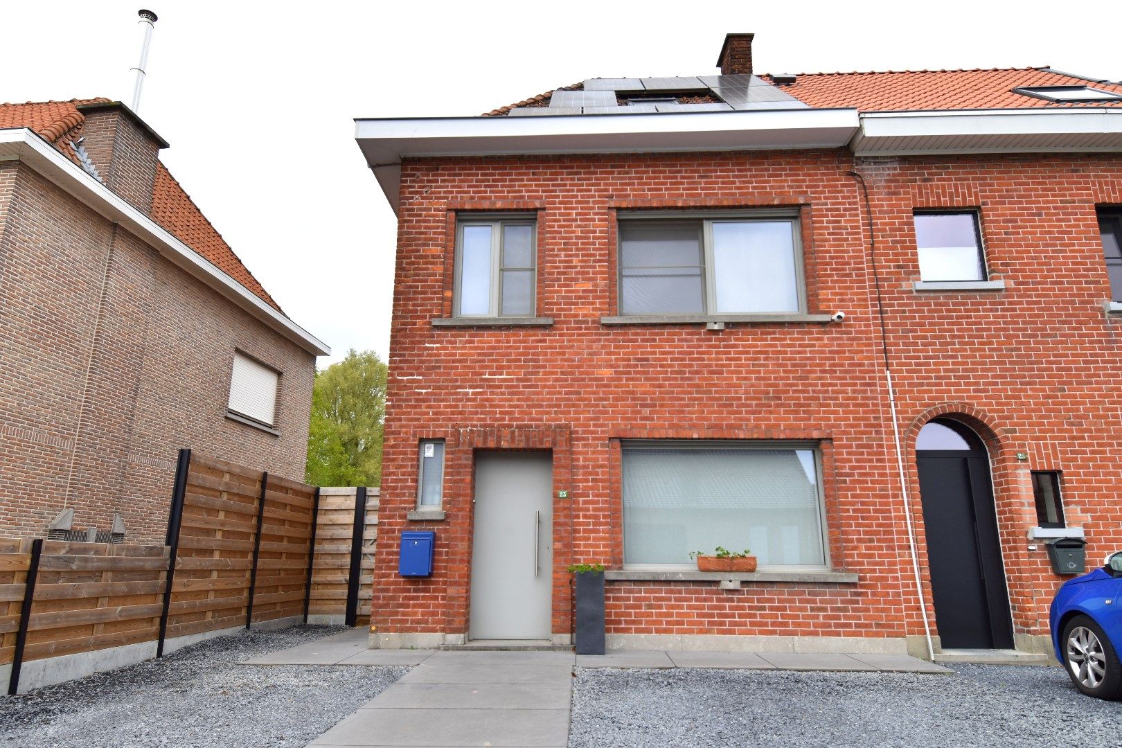 Instapklare HOB met 3 slaapkamers en prachtig vergezicht te koop in Gullegem foto {{pictureIndex}}