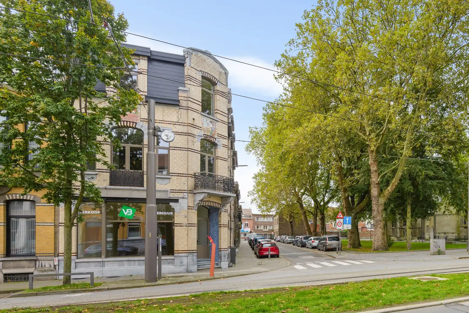 Gerenoveerd appartement met 2 ruime slaapkamers in historisch gebouw foto 15