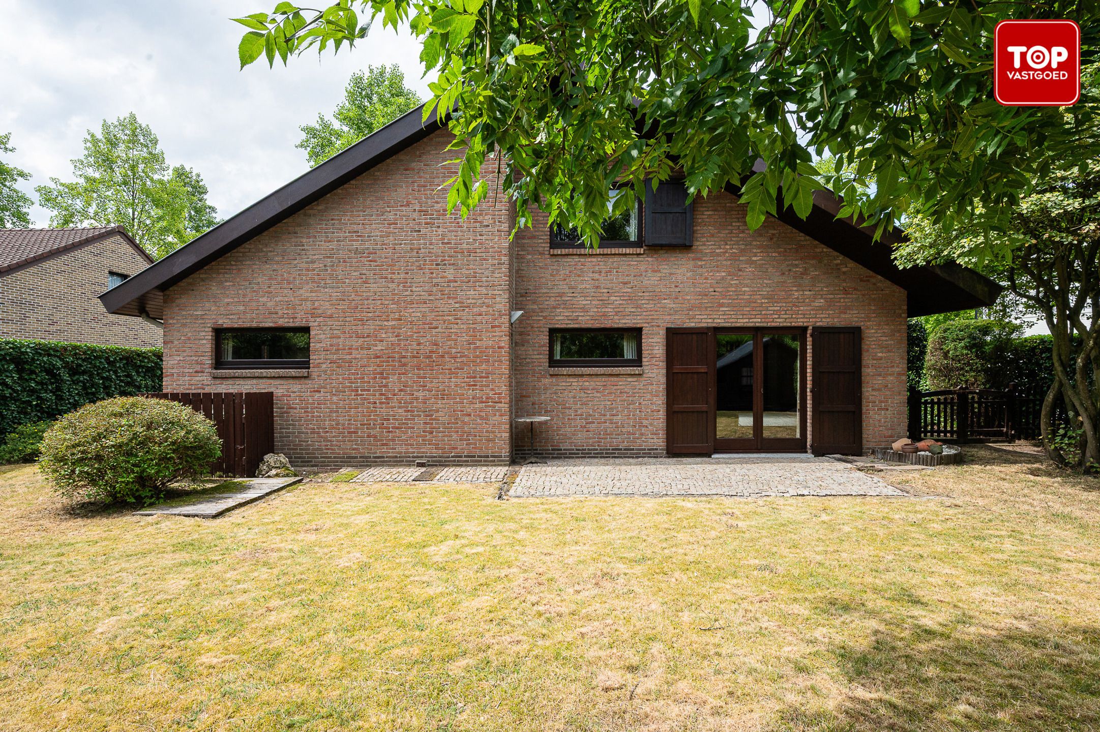 Alleenstaande villa met 4 slaapkamers in groene omgeving foto 6