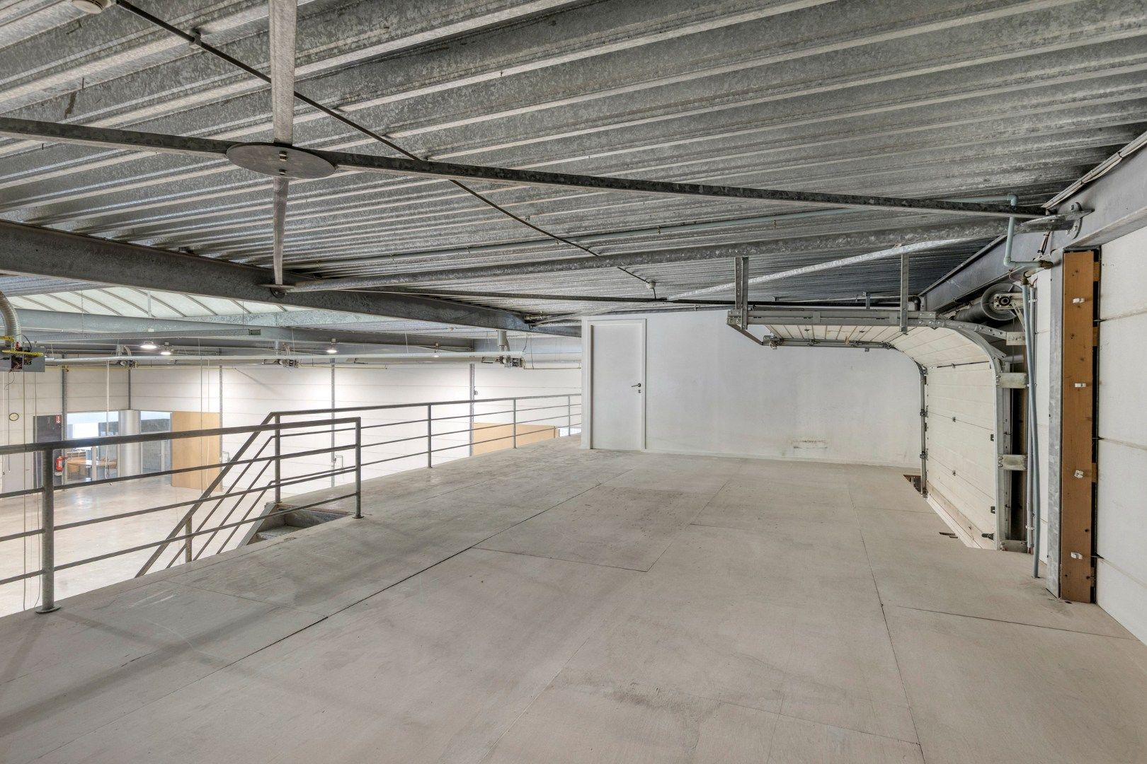 Polyvalent nijverheidscomplex met hedendaagse sociale voorzieningen  foto 20