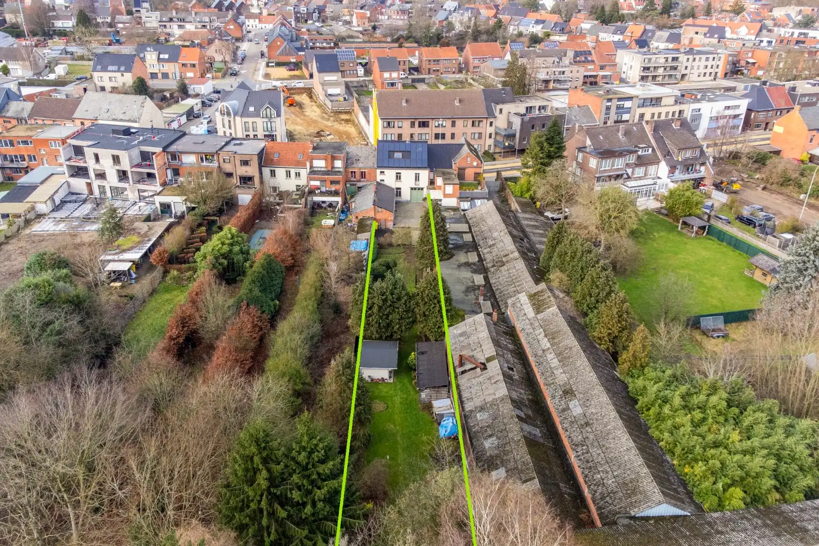 Ruime, instapklare woning met prachtig karakter en unieke tuin (29a40ca) !  foto 28