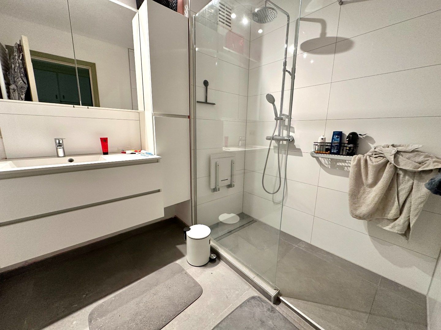 Instapklaar en energiezuinig appartement te koop – nabij hartje Hasselt foto 12