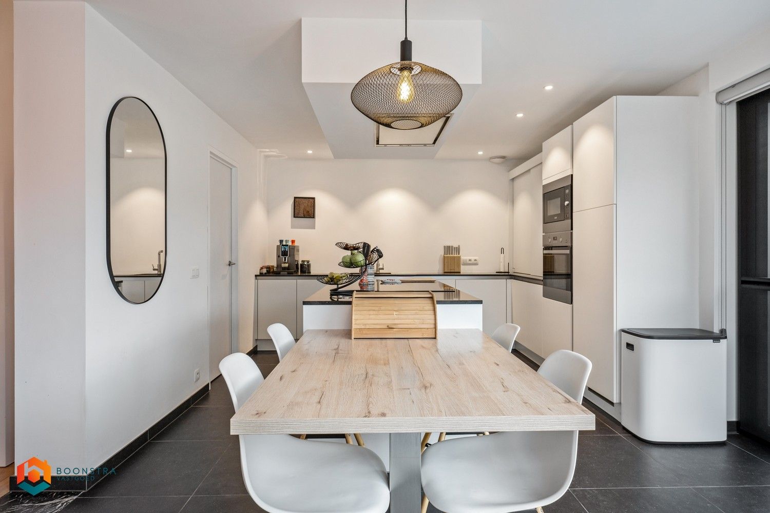 Gerenoveerde woning met 4 slpkrs te Mechelen foto 9