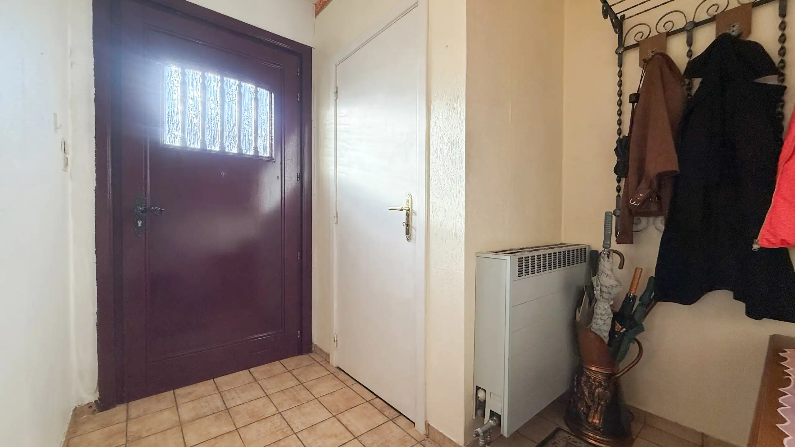 Gelijkvloerse woning met 3 slpks en grote garage te Heusden! foto 12