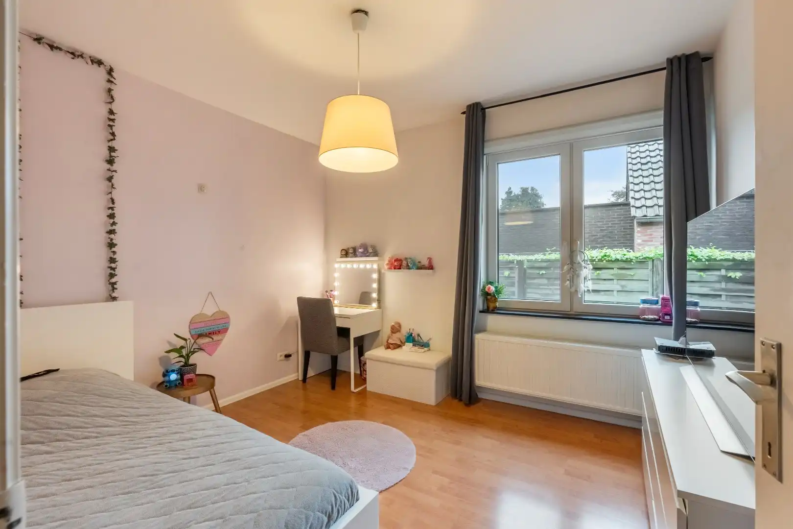 Rustig gelegen gerenoveerde gezinswoning  foto 17