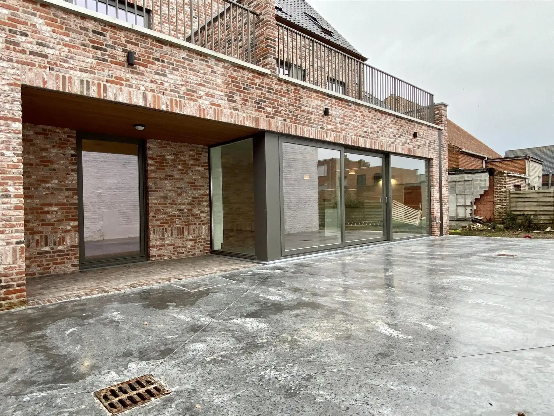 Luxueus en gelijkvloers wonen met drie kamers, groot terras,... foto 10