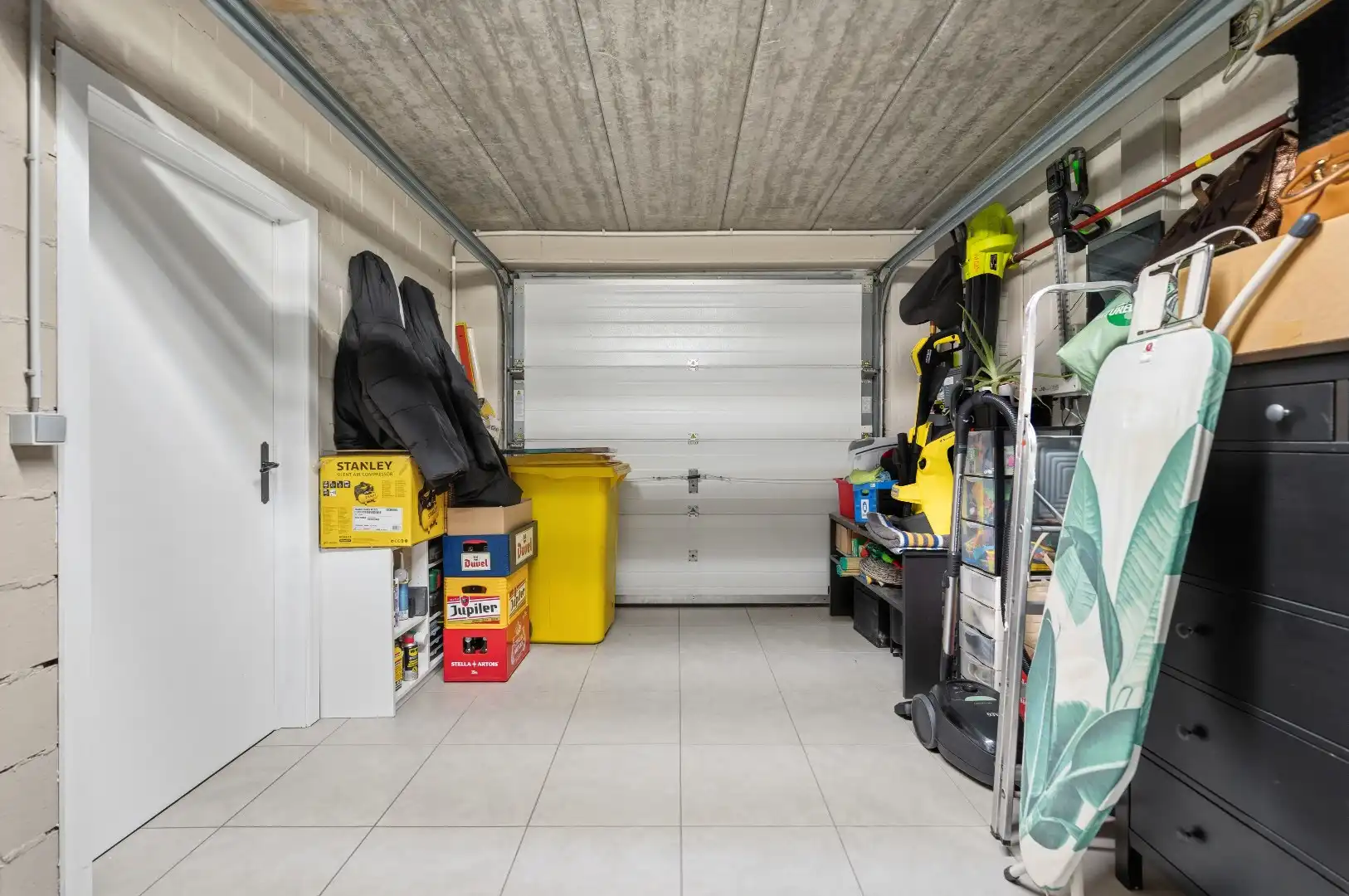 Mooie instapklare gezinswoning met moderne indeling en gezellige tuin foto 17