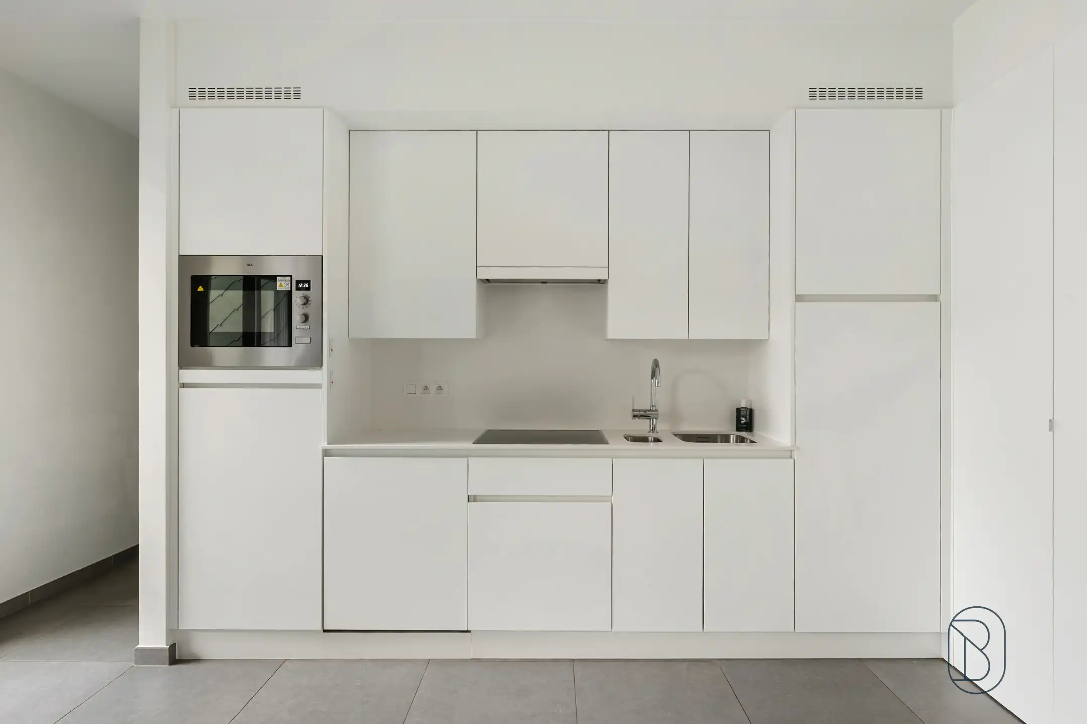 Recent instapklaar appartement met terras op De Munt in Roeselare! foto 9