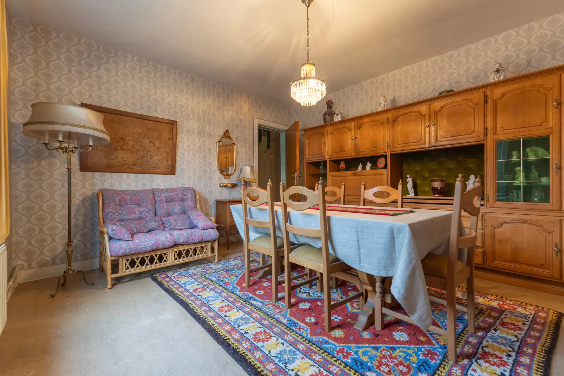 Gunstig gelegen woning met 6 slaapkamers, tuin en garage foto 12