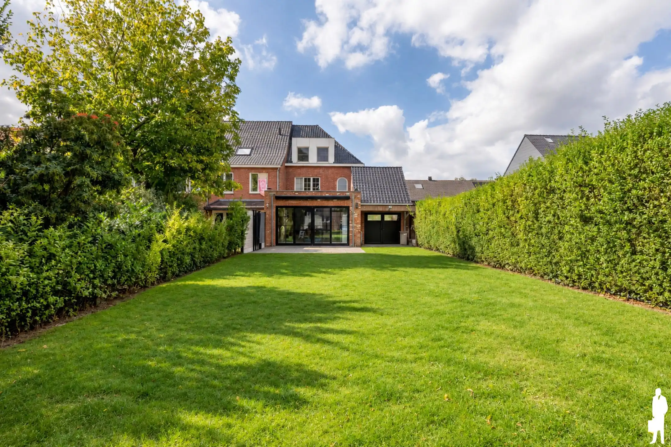 Karaktervolle gerenoveerde woning met 4 slaapkamers foto 29