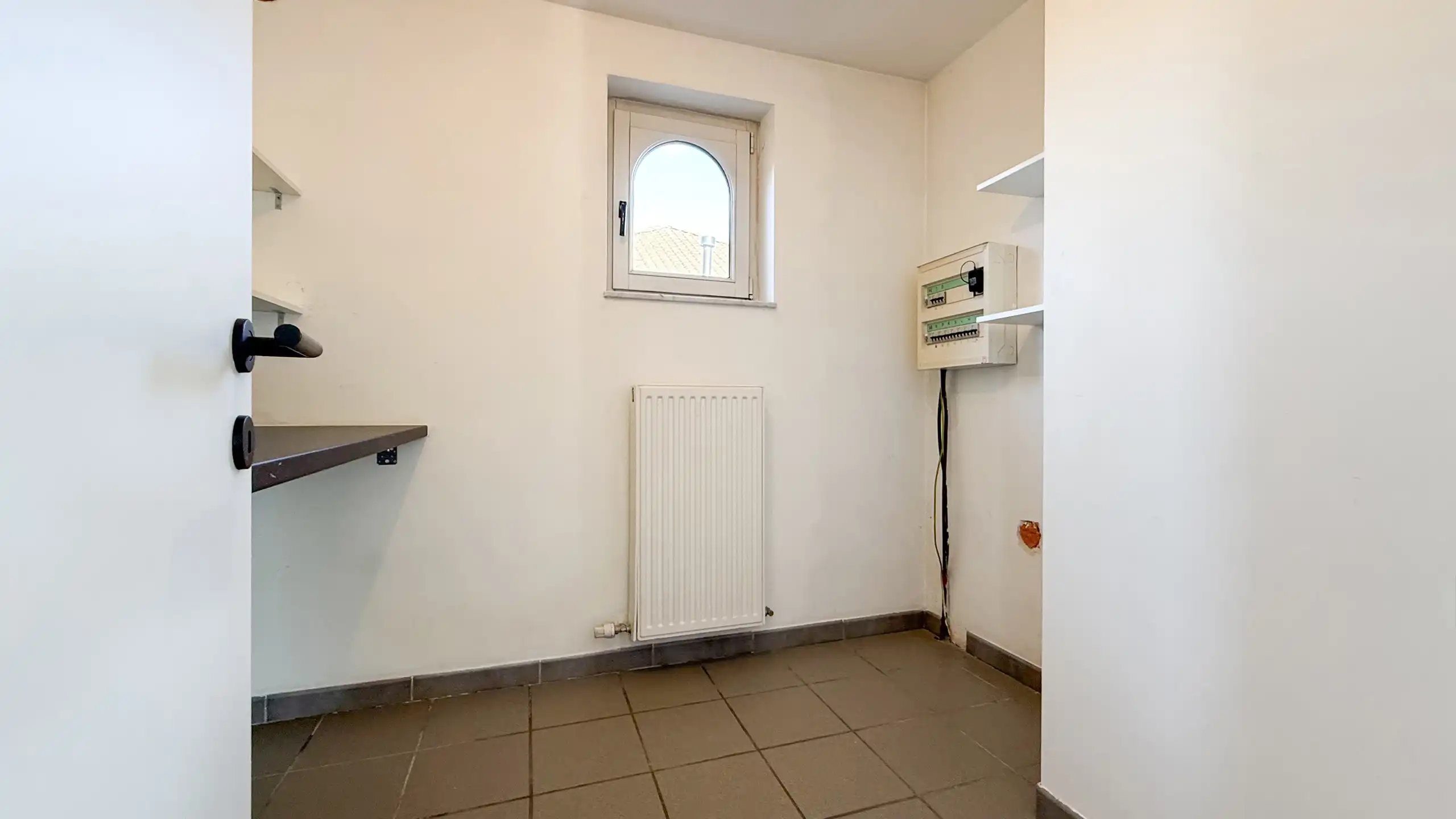 Charmant appartement met aparte ingang + terras te Houthalen foto 10