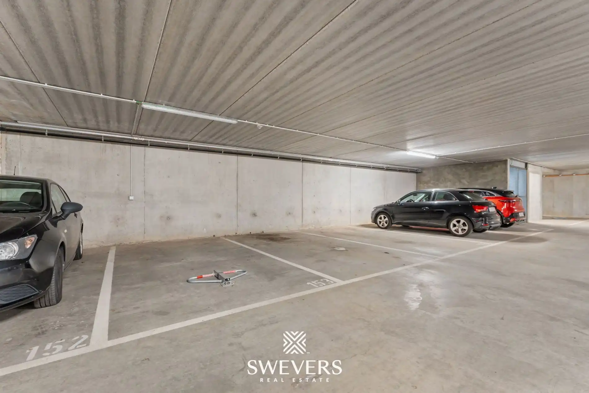 Luxueus, energiezuinig appartement met zonnig terras met skyline in centrum Hasselt  foto 21